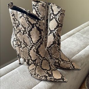 Steve Madden Black and Cream Heeled Boots with Stiletto Heel